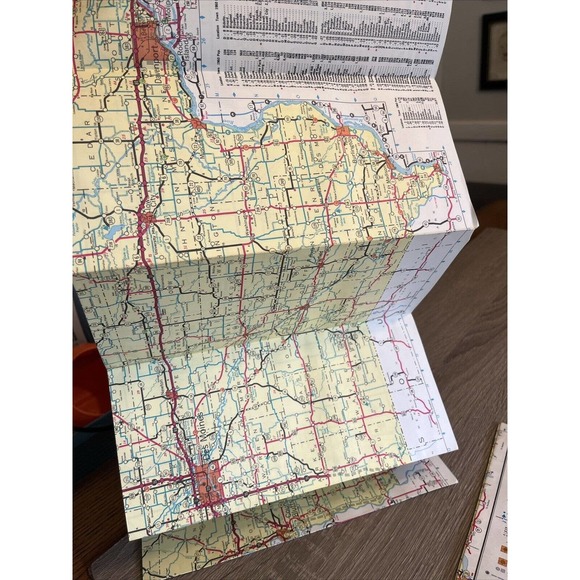Vintage Iowa Highway Road Map Lot Of 2 1968 & 1969 Retro Travel US State Maps - Picture 6 of 11